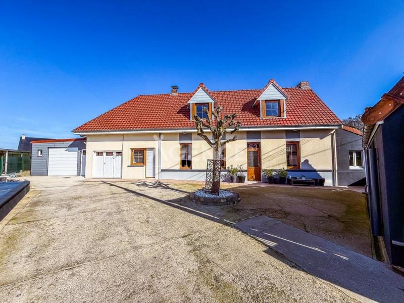 Maison - 120 m² - 5 pièces