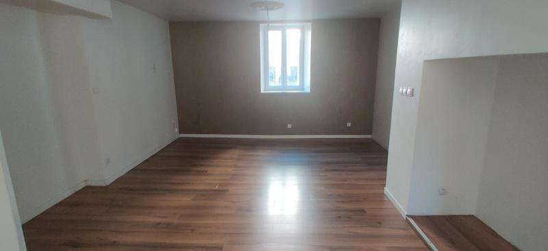 Maison - 99 m² - 5 pièces