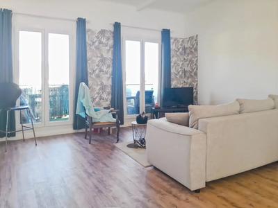 Appartement - 82 m² - 3 pièces