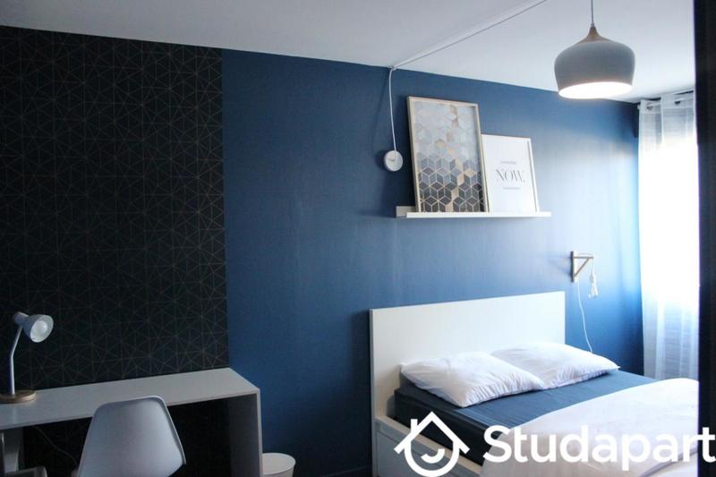 Chambre - 11 m² - 1 pièce