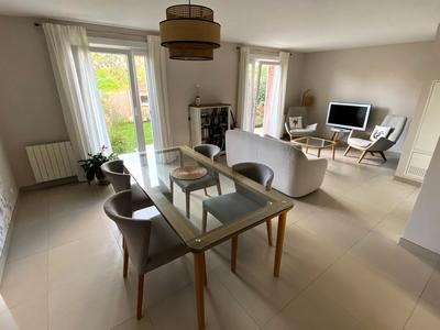 Maison - 87 m² - 5 pièces