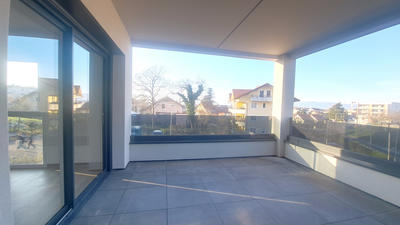 Appartement - 80 m² - 3 pièces