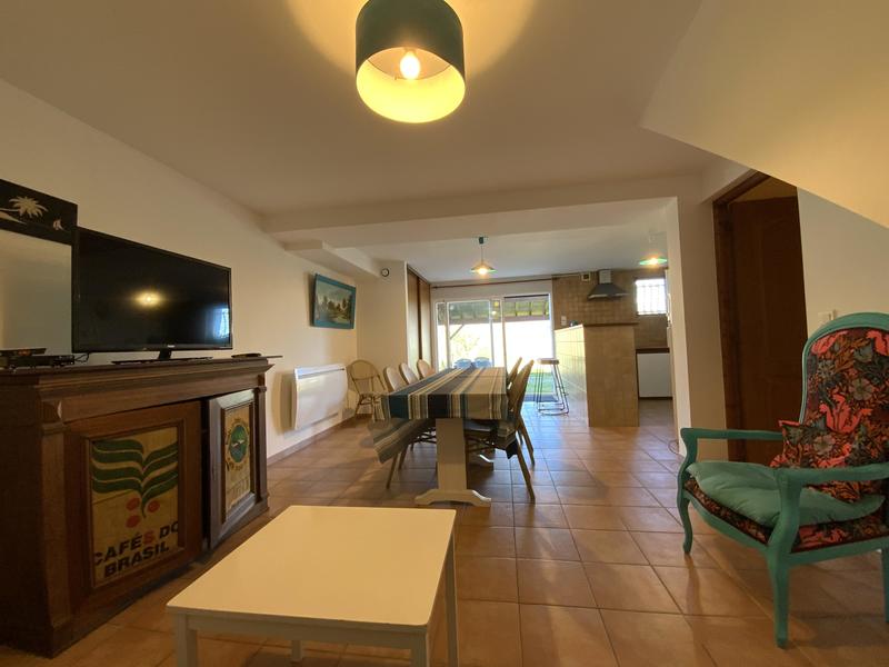 Villa - 223 m² - 8 pièces