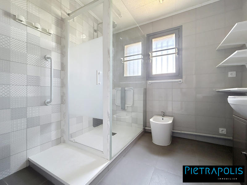 Maison - 135 m² - 6 pièces