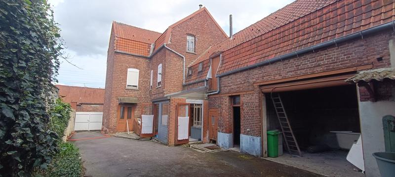 Maison ancienne - 154 m² - 8 pièces