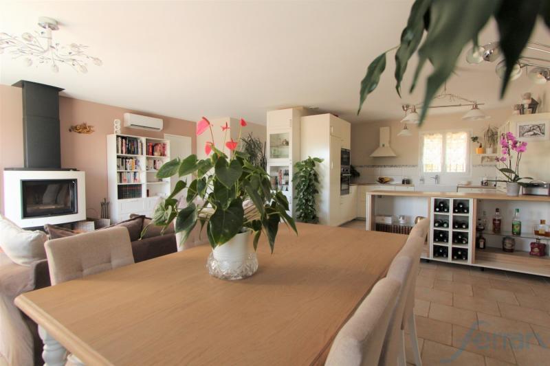 Villa - 240 m² - 9 pièces