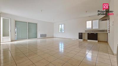 Maison - 94 m² - 5 pièces