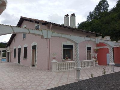 Maison - 172 m² - 7 pièces