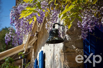 Bastide - 342 m² - 9 pièces