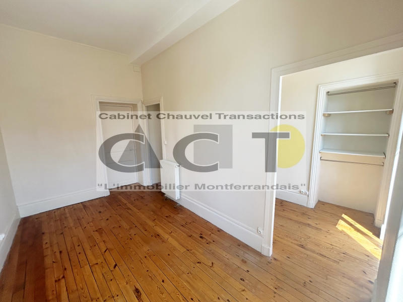 Appartement - 177 m² - 7 pièces