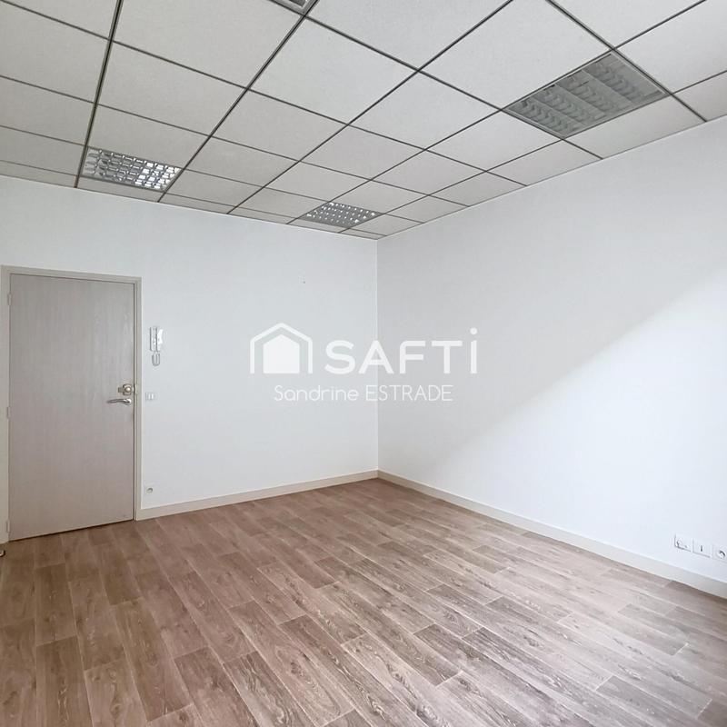 Local commercial - 117 m² - 7 pièces