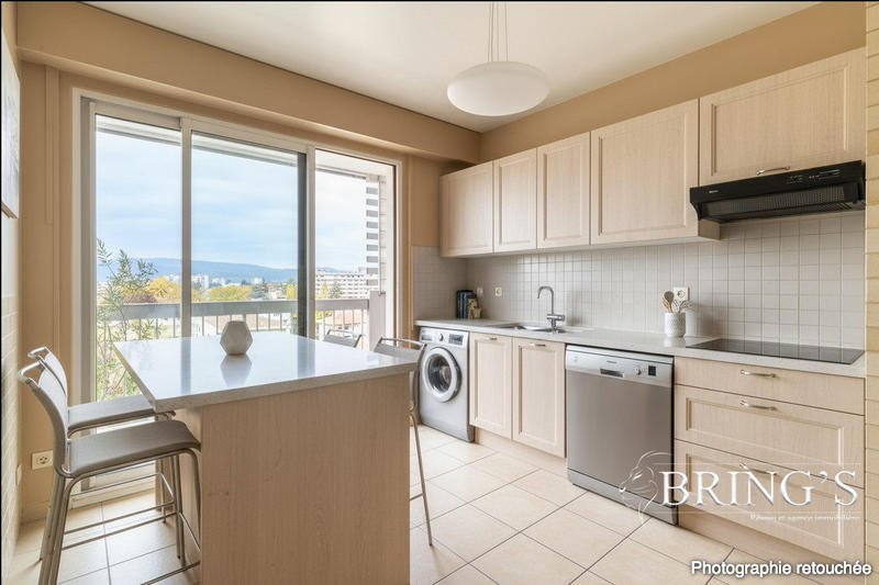 Appartement - 126 m² - 7 pièces