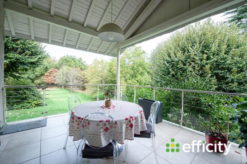 Maison - 444 m² - 10 pièces