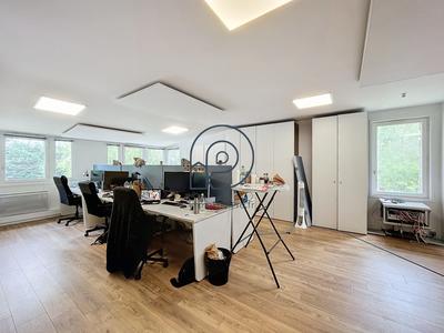 Bureau - 760 m²
