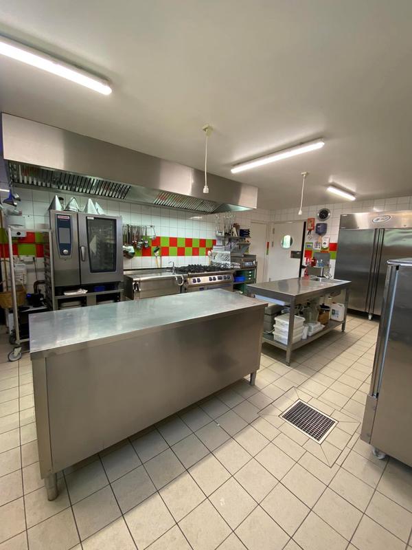 Fonds de commerce - 243 m²