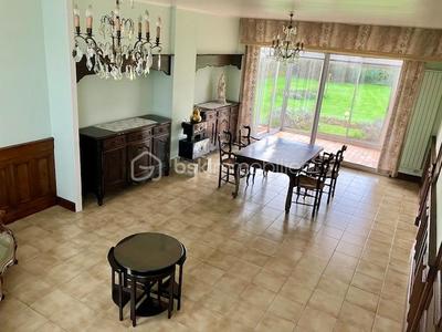 Demeure - 158 m² - 6 pièces