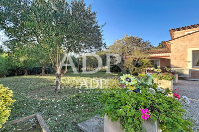 Maison - 174 m² - 4 pièces