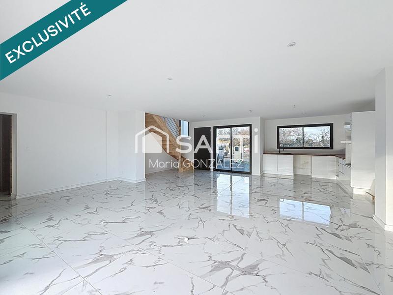 Maison - 121 m² - 5 pièces