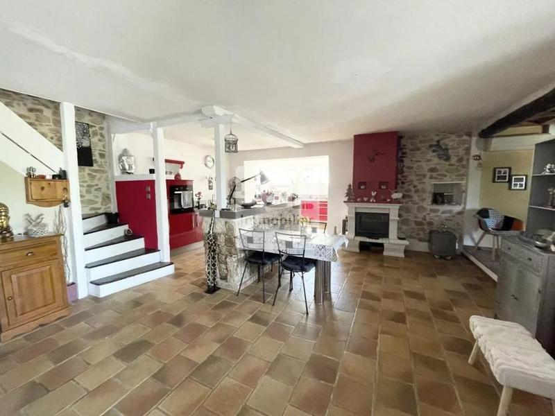 Mas - 153 m² - 6 pièces