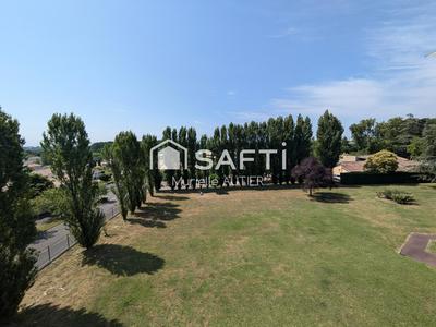 Appartement - 110 m² - 6 pièces