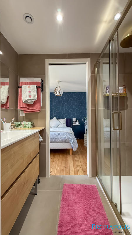 Maison ancienne - 247 m² - 9 pièces