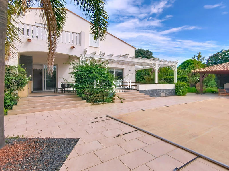 Villa - 160 m² - 5 pièces