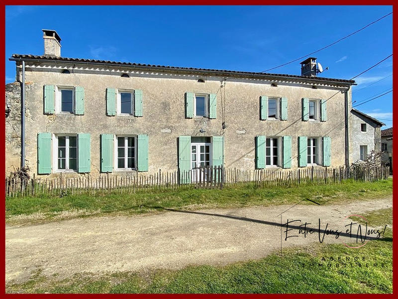 Maison ancienne - 282 m² - 6 pièces