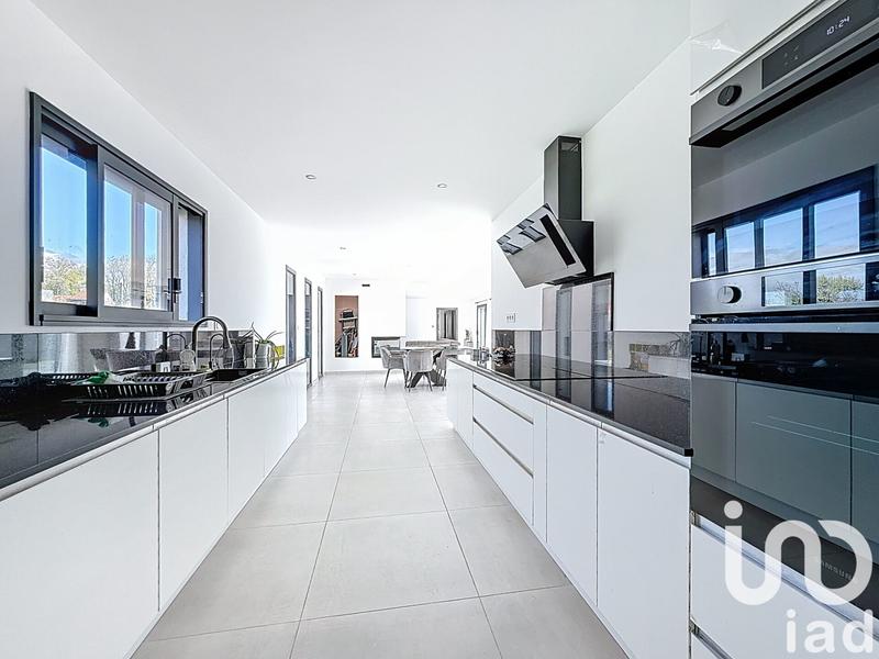 Maison - 170 m² - 5 pièces