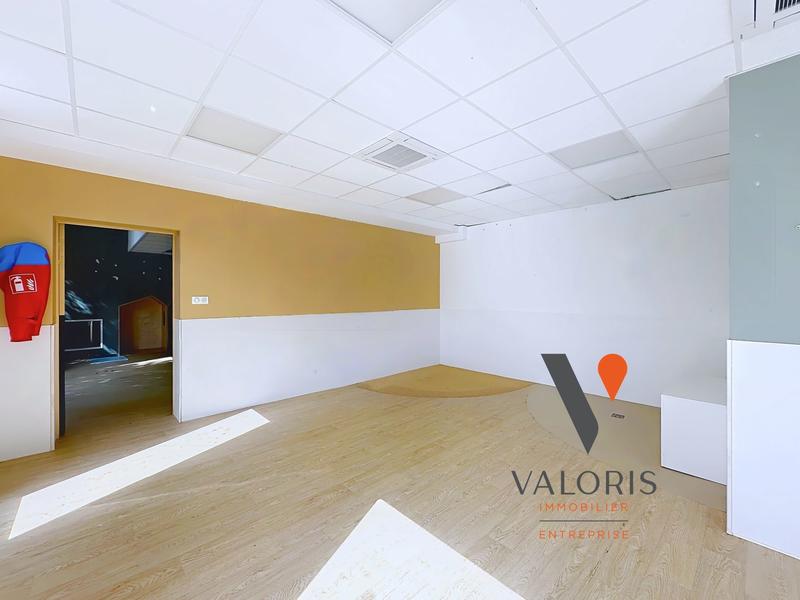 Local commercial - 193 m²