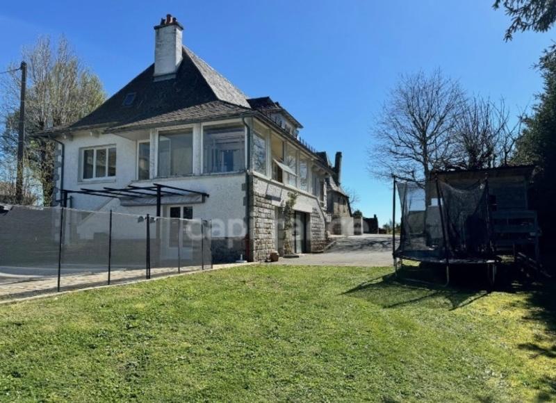 Maison - 158 m² - 7 pièces