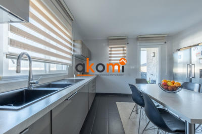 Maison contemporaine - 183 m² - 7 pièces