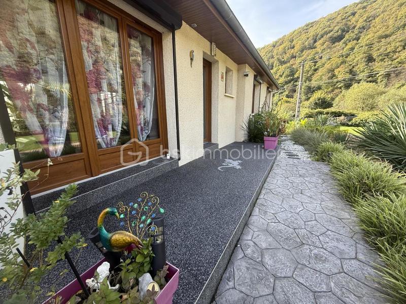 Pavillon - 90 m² - 6 pièces