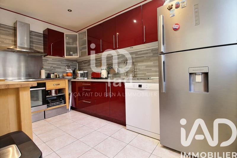 Maison - 149 m² - 8 pièces