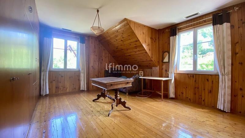 Demeure - 149 m² - 7 pièces