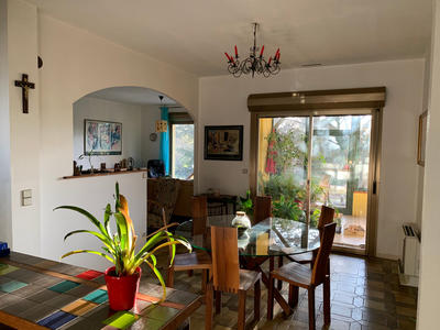 Maison - 200 m² - 8 pièces