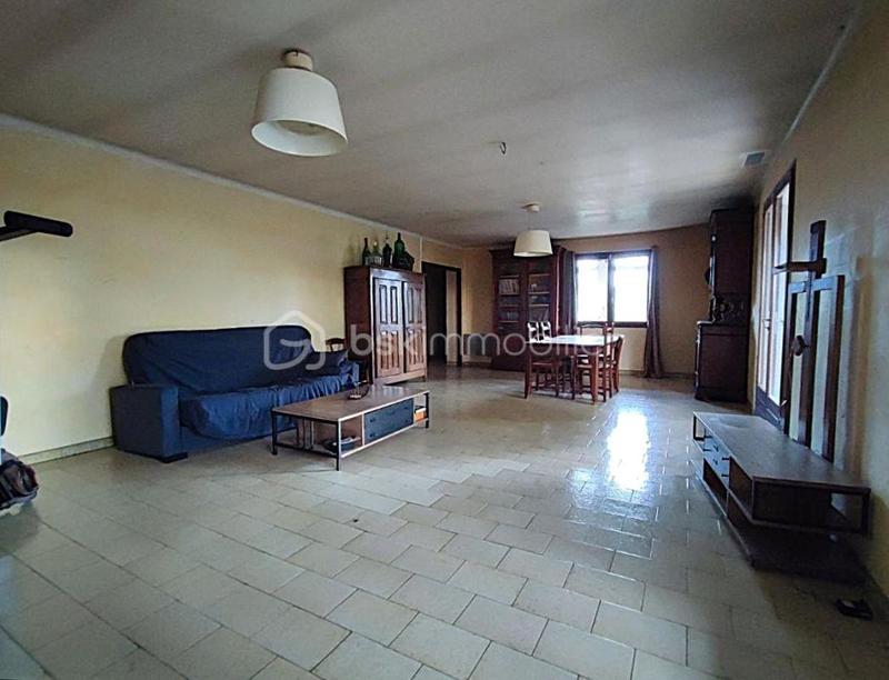 Maison - 227 m² - 6 pièces