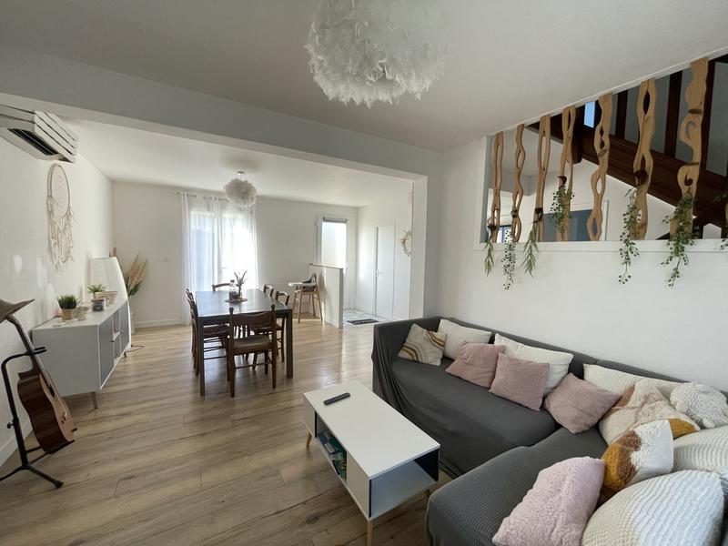 Maison traditionnelle - 92 m² - 5 pièces