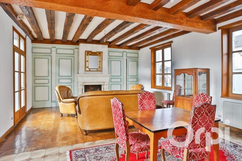 Maison - 182 m² - 7 pièces