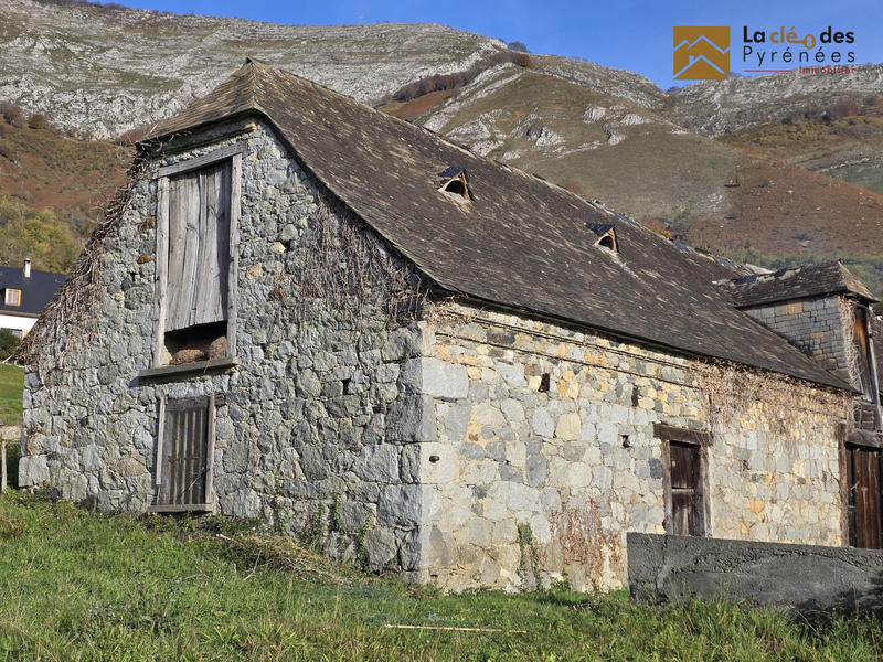 Maison ancienne - 295 m² - 1 pièce