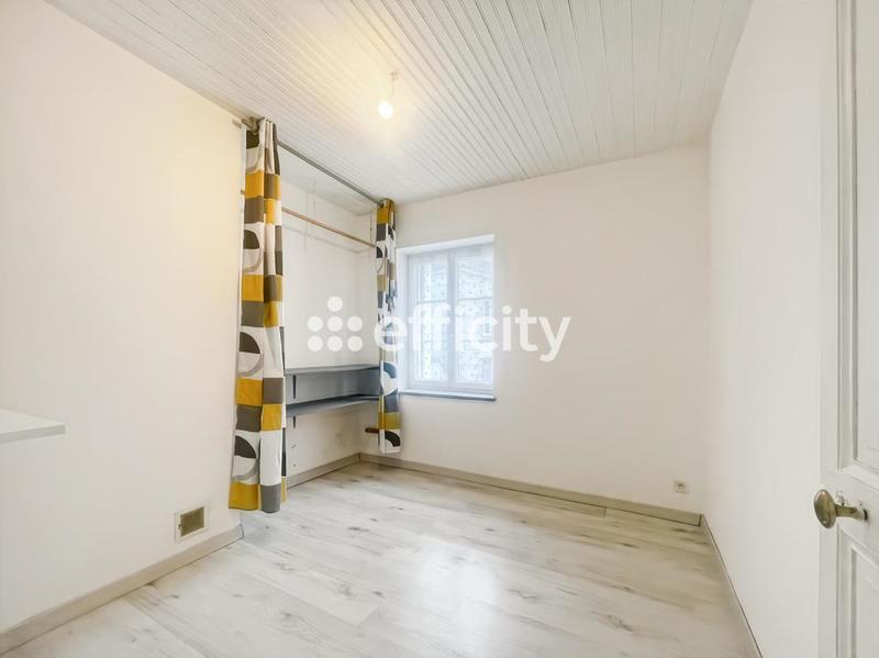 Maison de bourg - 72 m² - 5 pièces