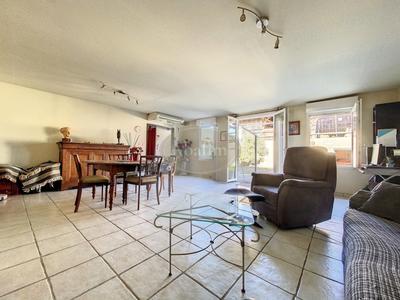 Maison - 185 m² - 6 pièces