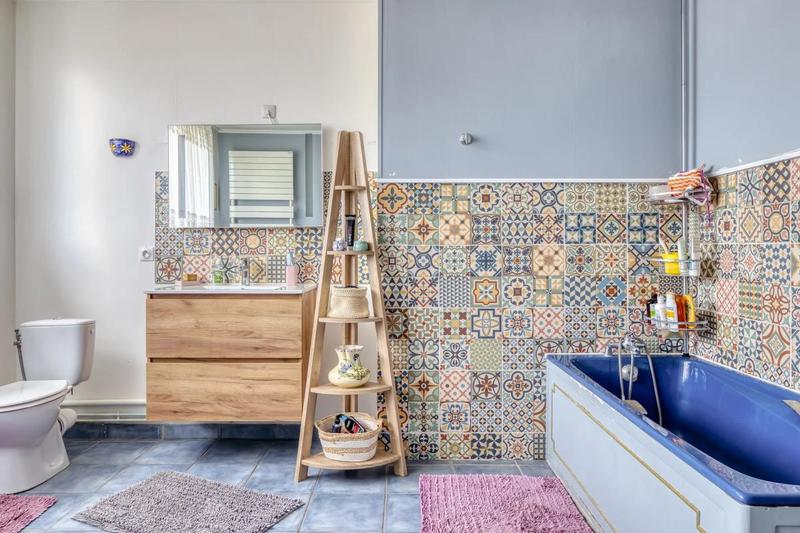 Maison - 225 m² - 6 pièces