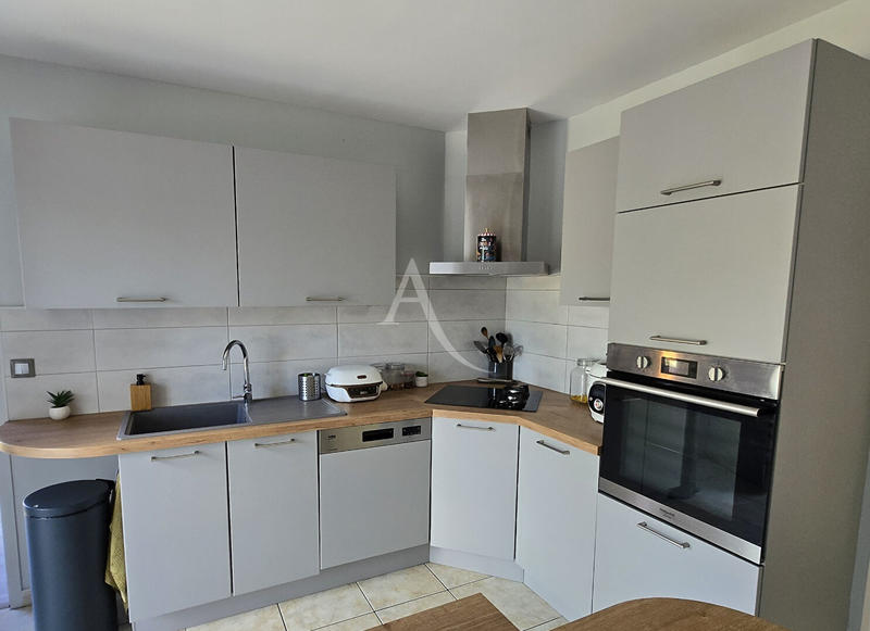 Maison - 114 m² - 6 pièces