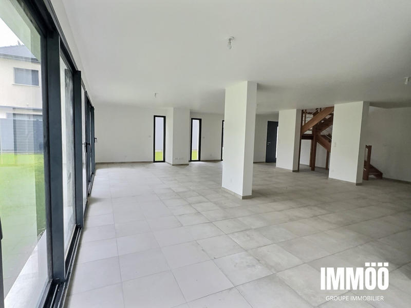 Maison contemporaine - 165 m² - 6 pièces