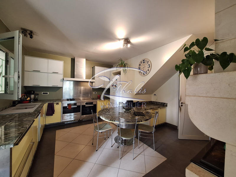 Maison - 150 m² - 5 pièces