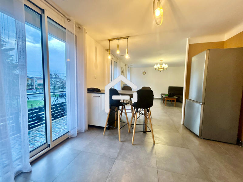 Appartement - 90 m² - 4 pièces