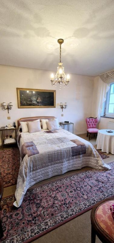 Maison - 210 m² - 7 pièces