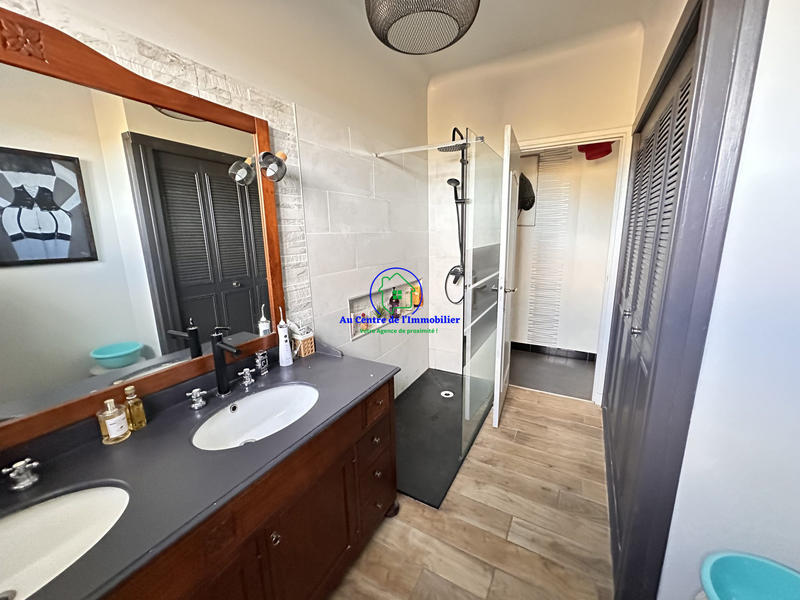 Maison traditionnelle - 132 m² - 5 pièces