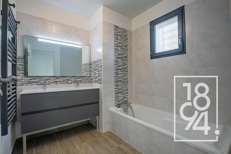 Maison - 120 m² - 4 pièces