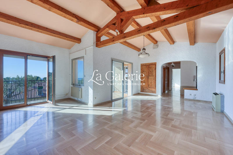 Villa - 153 m² - 5 pièces